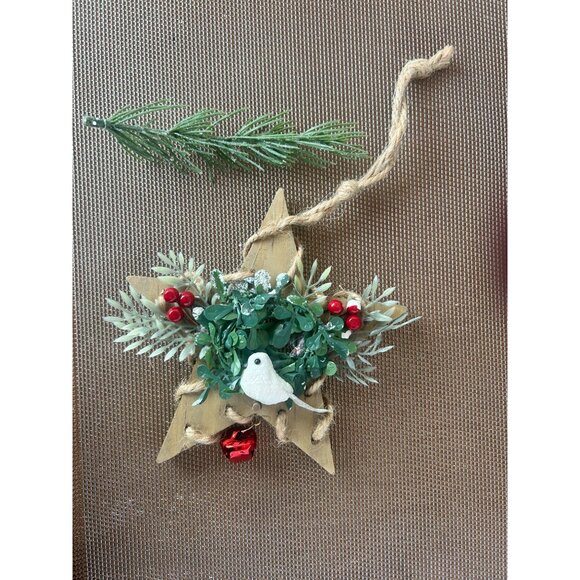 Rustic Wooden Star Christmas Ornament White Paper Bird Greenery Jingle Bell - Picture 1 of 3